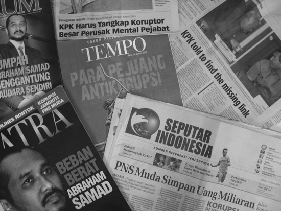 Media headlines targeting the war on corruption / Elisabeth Kramer Sinetron and soap boxes