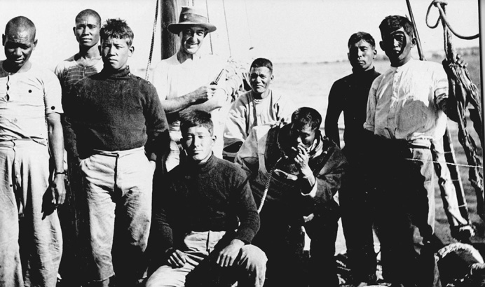 Japanese and Malay Pearl Divers / State Library of Western Australia